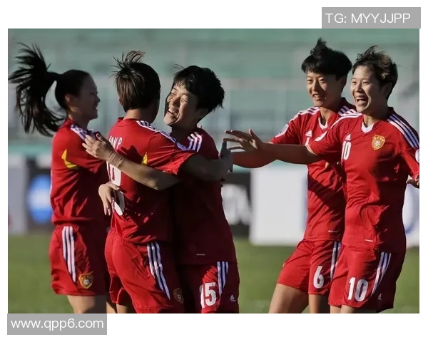 私生活低调且事业辉煌的足球女主角如何在赛场与生活中找到平衡