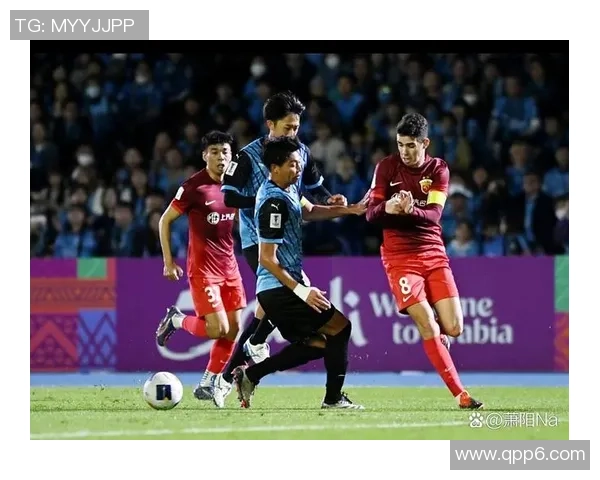 足球巨星争锋激烈上演巅峰对决谁将成为新的世界之王